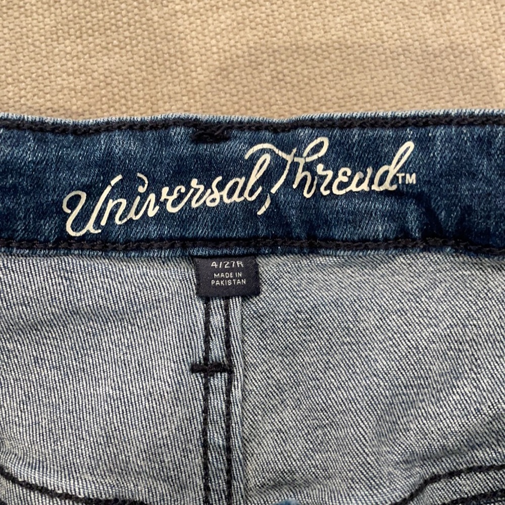 Universal thread jeans - Picture 2 of 4